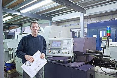 《解限机》全球公测！国产机甲序章今日启封